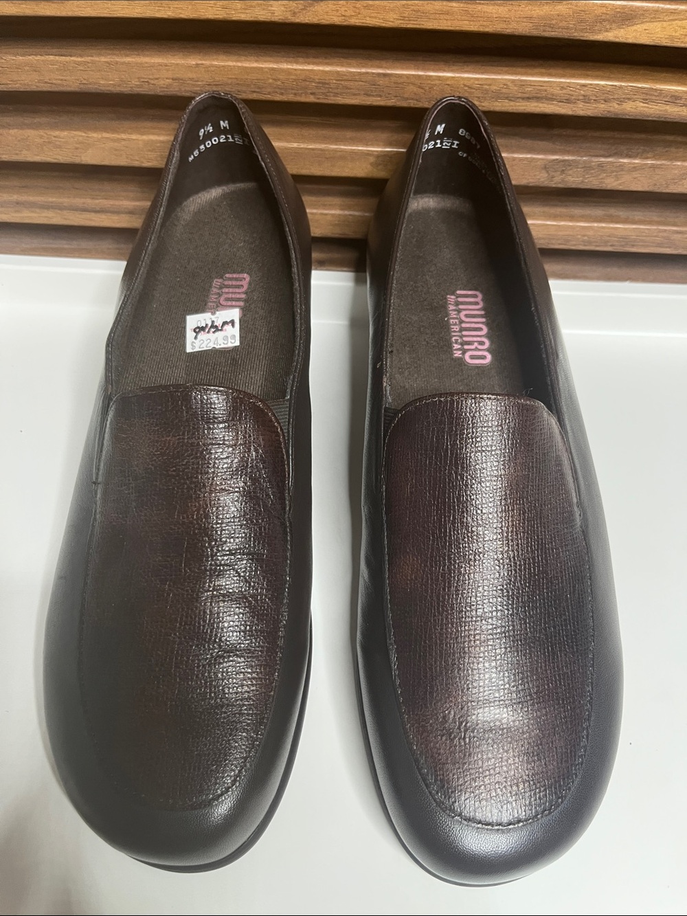 Brown Leather Loafers Munro American New Size 9.5